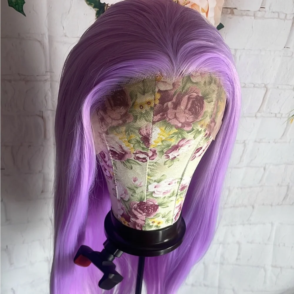 - 💫 24” LIGHT PURPLE Natural STRAIGHT LACE FRONT WIG💫 *NEW*